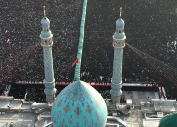 জামকারান মসজিদে শহীদ নেতার জানাজা সম্পন্ন; শেষ বিদায় অনুষ্ঠানে কোমেও মানুষের ঢল